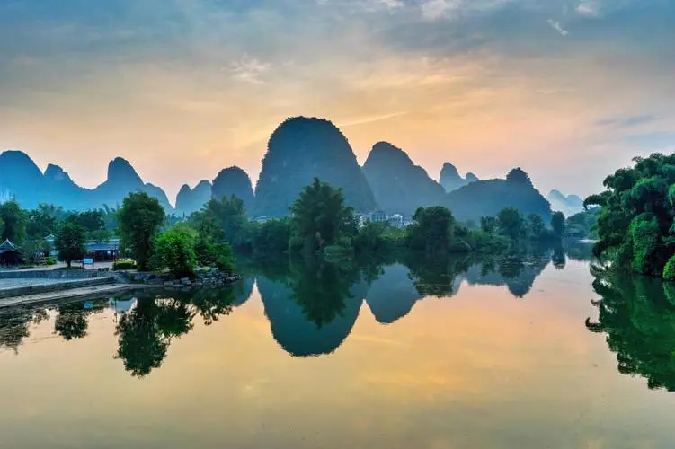 智慧工厂绿色智能